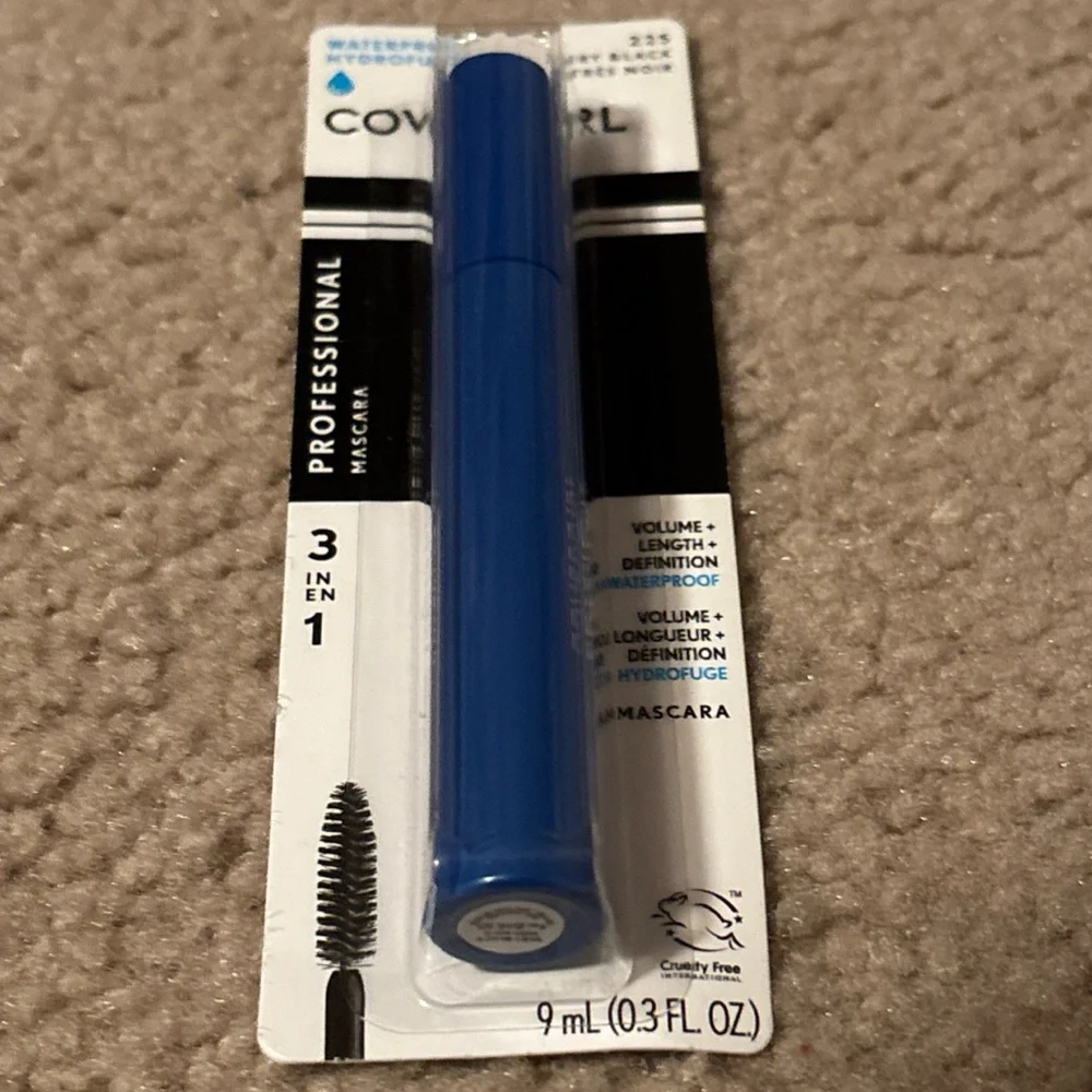 New COVERGIRL Professional 3-in-1 Waterproof Mascara, Very Black 225-0.3 Fl Oz